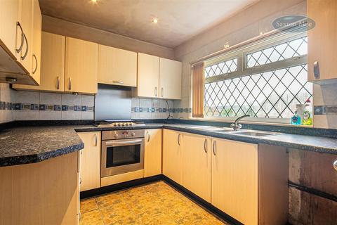 28 Helliwell Lane, Deepcar, Sheffield, S36 2QH