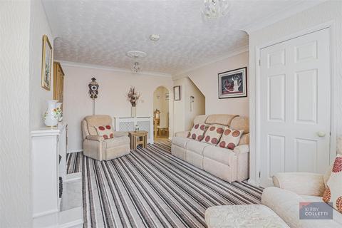 38 Caxton Road, Hoddesdon, EN11 9PG