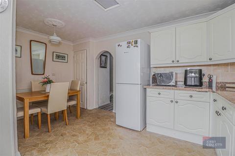 38 Caxton Road, Hoddesdon, EN11 9PG