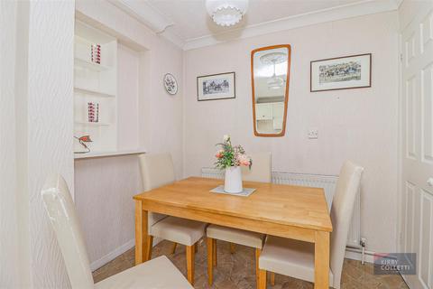 38 Caxton Road, Hoddesdon, EN11 9PG