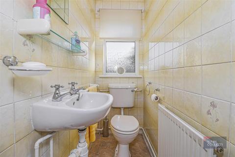 38 Caxton Road, Hoddesdon, EN11 9PG