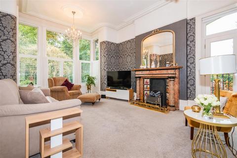 Flat 1, Glenroy, 14 Ashlands, Sale, M33 5PD