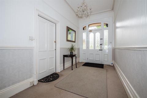 Flat 1, Glenroy, 14 Ashlands, Sale, M33 5PD