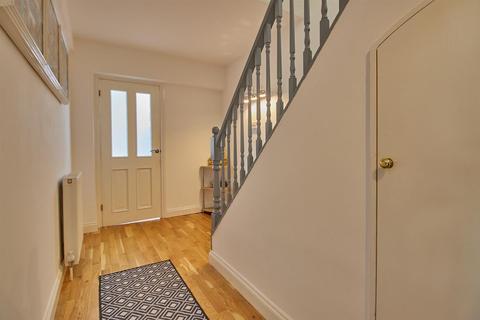 22 Adrian Drive, Barwell, Leicester, LE9 8GA