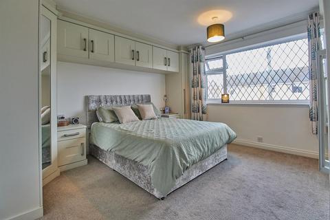 22 Adrian Drive, Barwell, Leicester, LE9 8GA