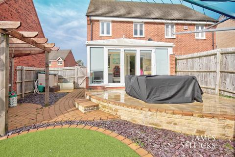 74 Devana Way, Great Glen, Leicester, LE8 9AE