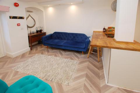 2 bedroom flat for sale - Beulah Road, Tunbridge Wells
