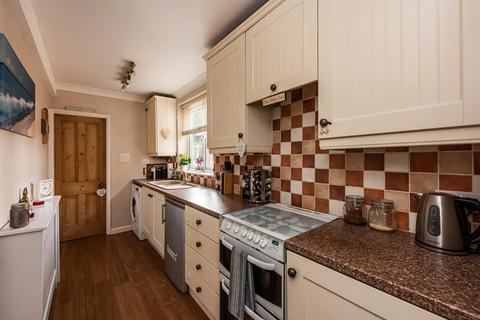 2 bedroom semi-detached house for sale - 67 Station Road, Codsall, Wolverhampton