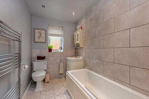 2 bedroom semi-detached house for sale - 67 Station Road, Codsall, Wolverhampton