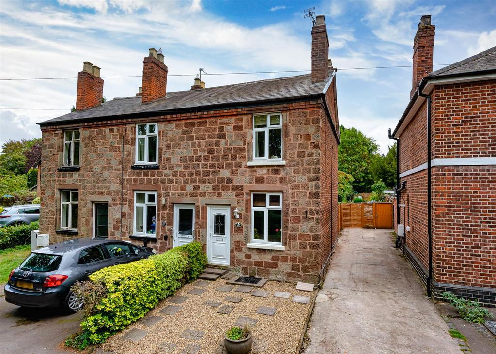 67 Station Road, Codsall, Wolverhampton 2 bed semidetached house for