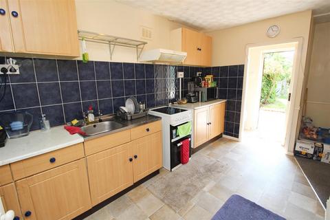 54 Rosedale Road, Northampton, NN2 7QF