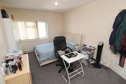 54 Rosedale Road, Northampton, NN2 7QF