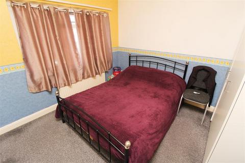 54 Rosedale Road, Northampton, NN2 7QF