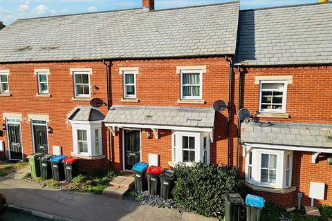 3 bedroom terraced house for sale, Church Street, Wolverton, Milton Keynes