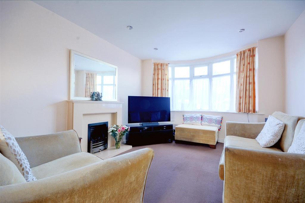 Aspley Lane, Nottingham 3 bed detached house for sale £325,000