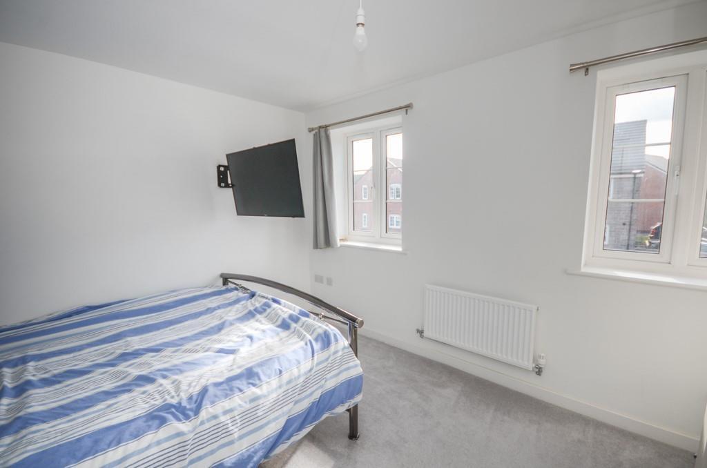 Bedroom 2 pic 2.jpg