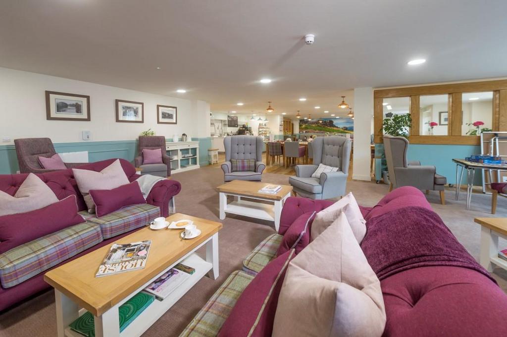 Chesterton Court  Ilkley - Homeowners Lounge 2.jpg