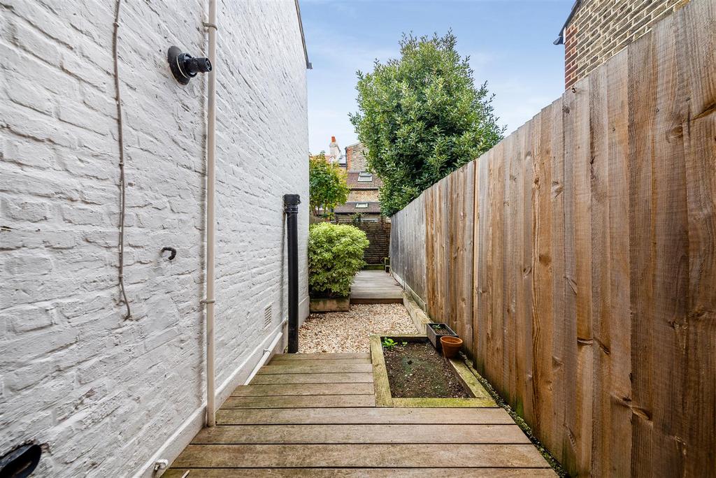 GARRATT TERRACE, 21 A-24.jpg