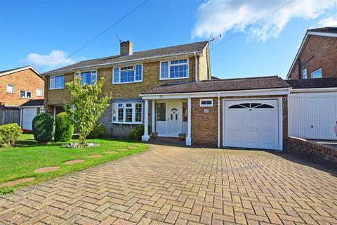 49 Birch Grove, Hempstead, Gillingham, ME7 3RB