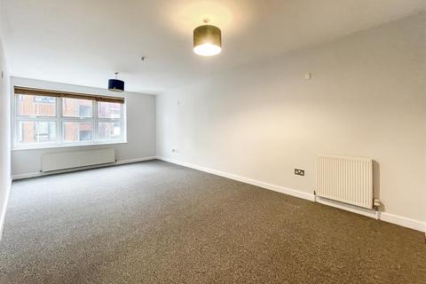 2 bedroom apartment for sale, Western Gardens, Brentwood