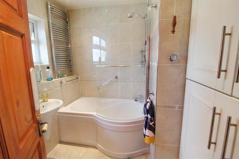 93 Hilton Road, Nottingham, NG3 6AQ