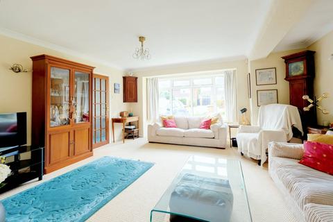 6 Buckleys, Chelmsford, CM2 7DY