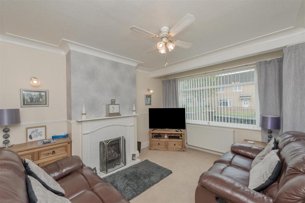 Waterloo Lane, Bramley, Leeds 4 bed semidetached house for sale £339,995