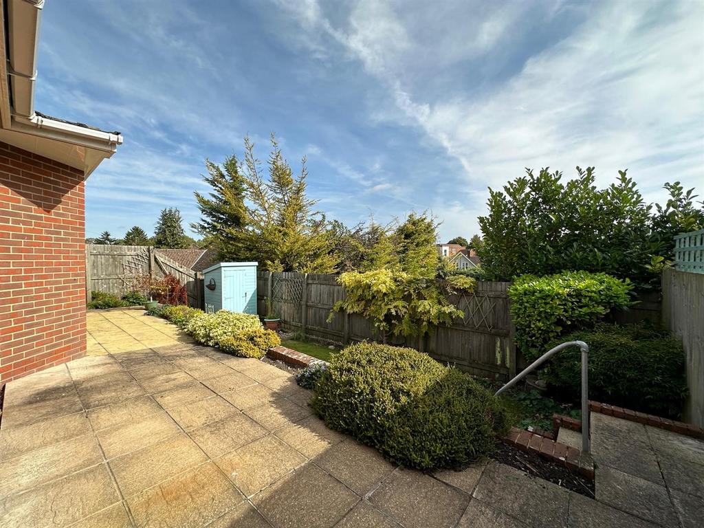Chapel Street, East Malling, West Malling 2 bed bungalow for sale £