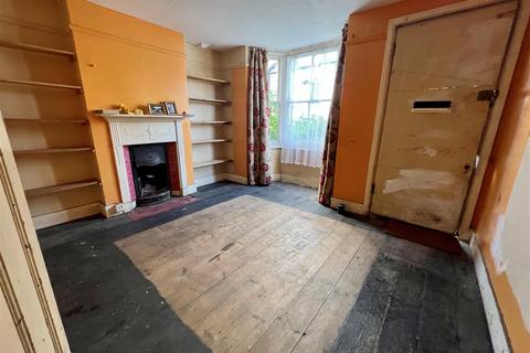 69 Chapel Road, Burnham-on-crouch, CM0 8JD