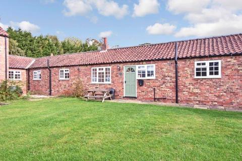 2 bedroom bungalow for sale - Claxton Grange Cottages, Flaxton