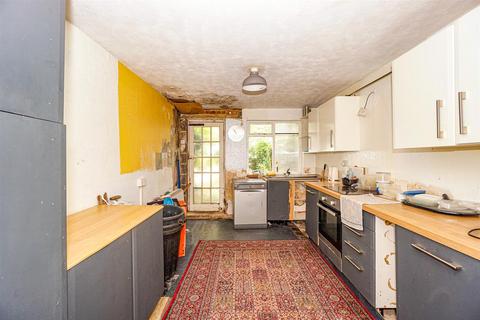 6 bedroom terraced house for sale, Emmanuel Road, Hastings