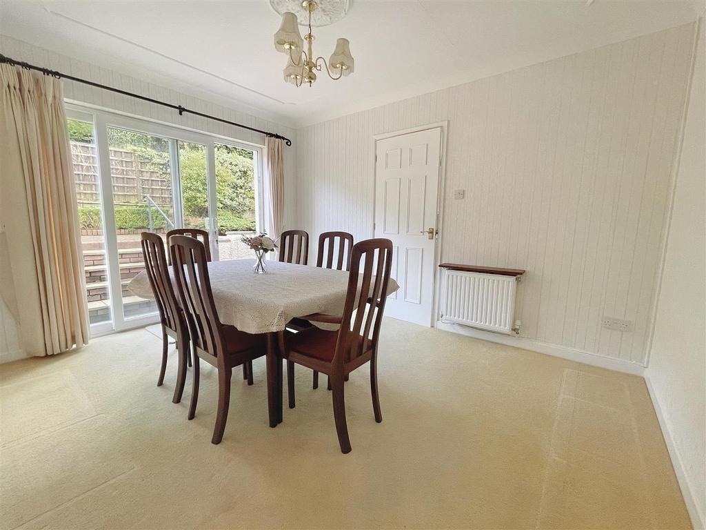 Penymorfa, Llangunnor, Carmarthen 3 bed detached bungalow for sale £