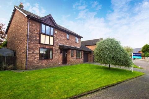 14 Knowlesly Meadows, Darwen, BB3 2UP