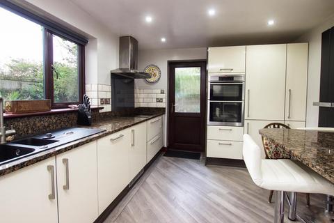 14 Knowlesly Meadows, Darwen, BB3 2UP