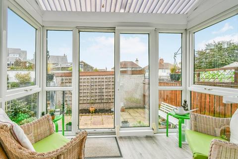 15 Chestnut Grove, Harrogate, HG1 4HS