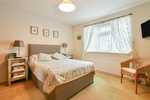 15 Chestnut Grove, Harrogate, HG1 4HS