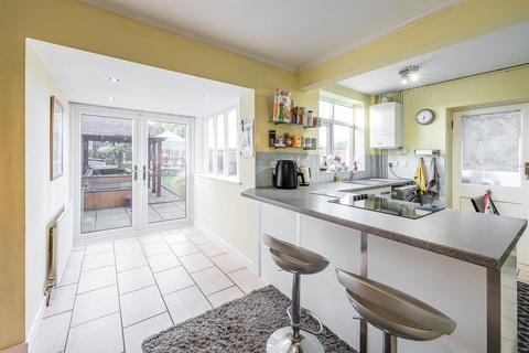 Debron Smithy Lane, Brierley Hill, DY5 4TN