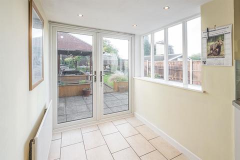 Debron Smithy Lane, Brierley Hill, DY5 4TN