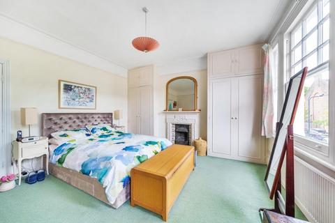 8 Radnor Road, London, NW6 6TT