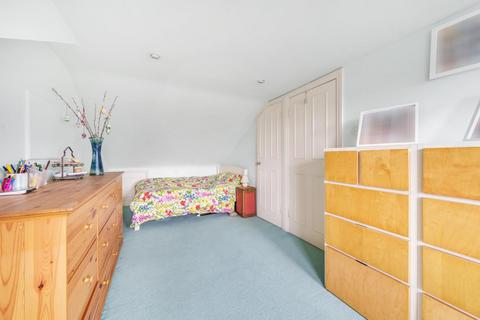 8 Radnor Road, London, NW6 6TT