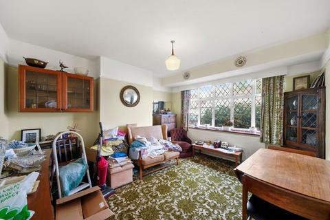 3 bedroom semi-detached house for sale - Jubilee Drive, Ruislip HA4