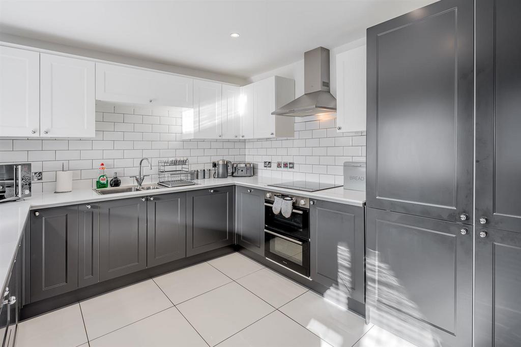 Sandringham Road, Wordsley, DY8 5HL 3 bed semidetached house for sale
