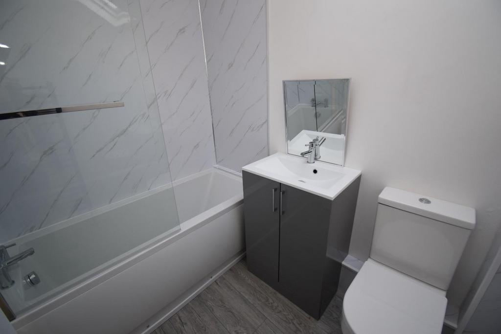 Bathroom.JPG