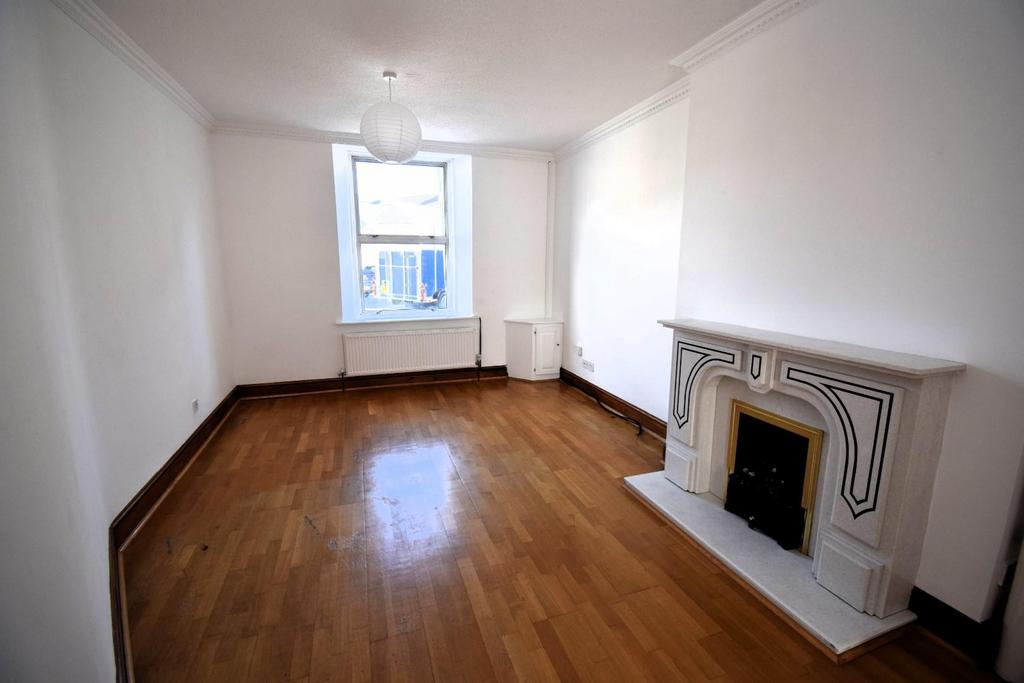 Living Room.JPG