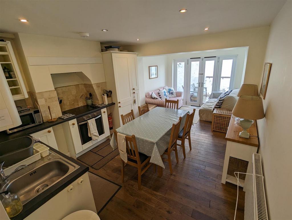 Irsha Street, Appledore, Bideford 4 bed terraced house to rent £1,300