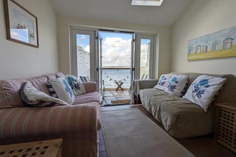 4 bedroom terraced house to rent, Irsha Street, Appledore, Bideford