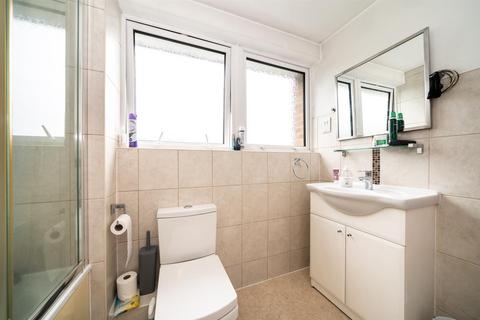 10 Airedale, Hemel Hempstead, HP2 5TP