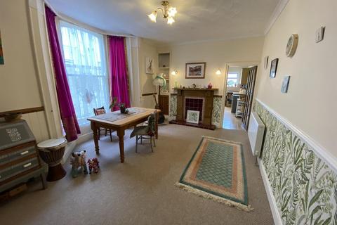 4 bedroom townhouse for sale, Queen Victoria Road, Llanelli