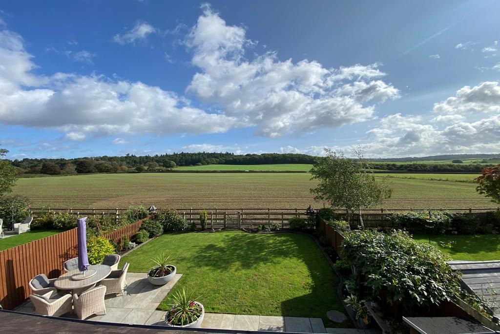 Dunsley Hall Farm Barns, Kinver, STOURBRIDGE, DY7 4 bed barn conversion