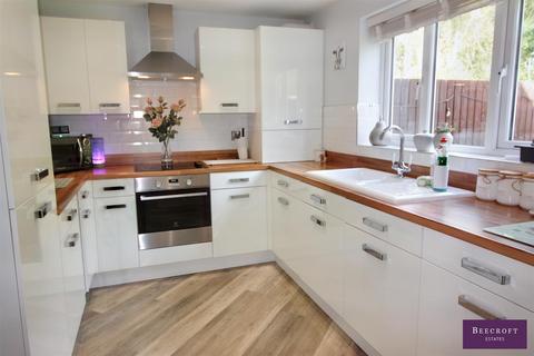 37 Mitchells Avenue, Wombwell, Barnsley, S73 8GA